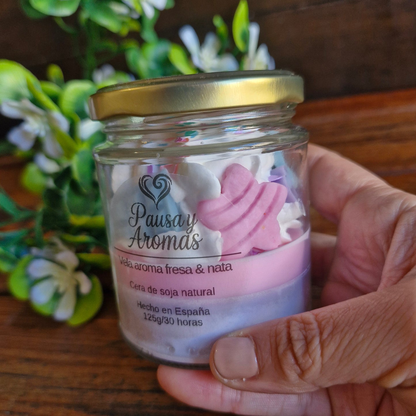 Vela estilo postre de Fresas & Nata colores pastel
