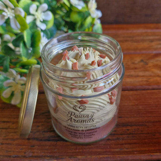 Vela estilo postre de Chocolate, Pistacho & Bourbon