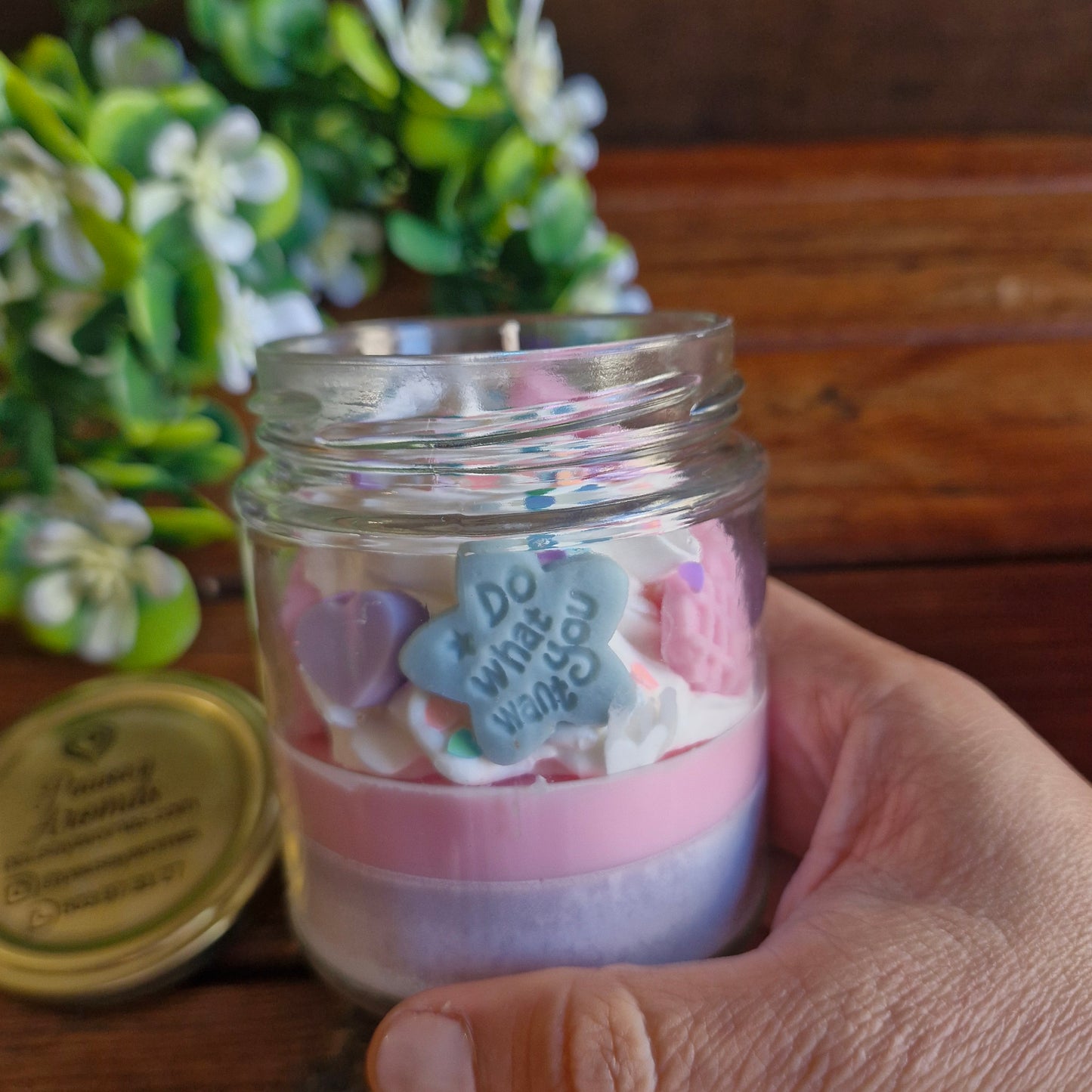 Vela estilo postre de Fresas & Nata colores pastel