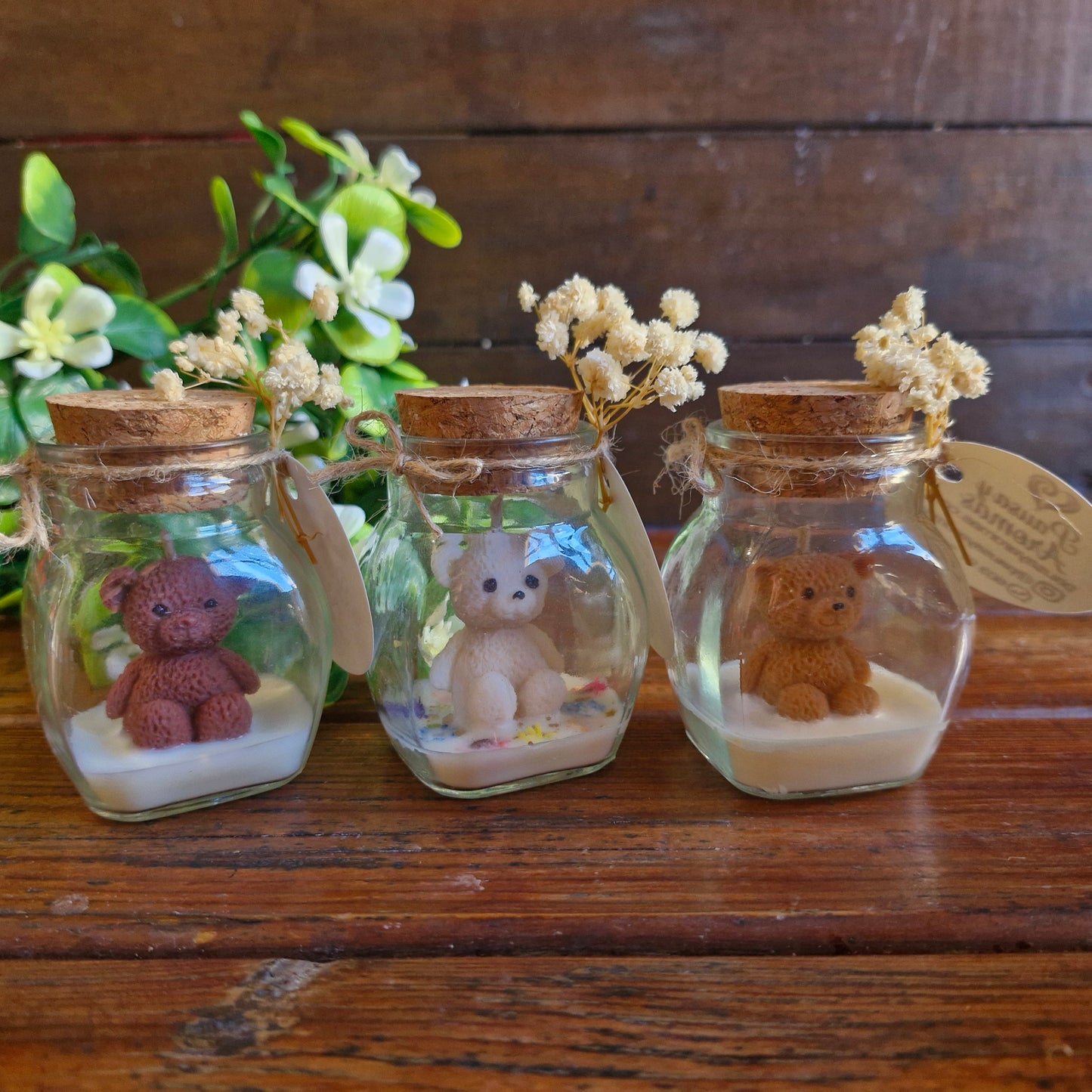 Vela decorativa aromática con osito en frasco con tapa de corcho