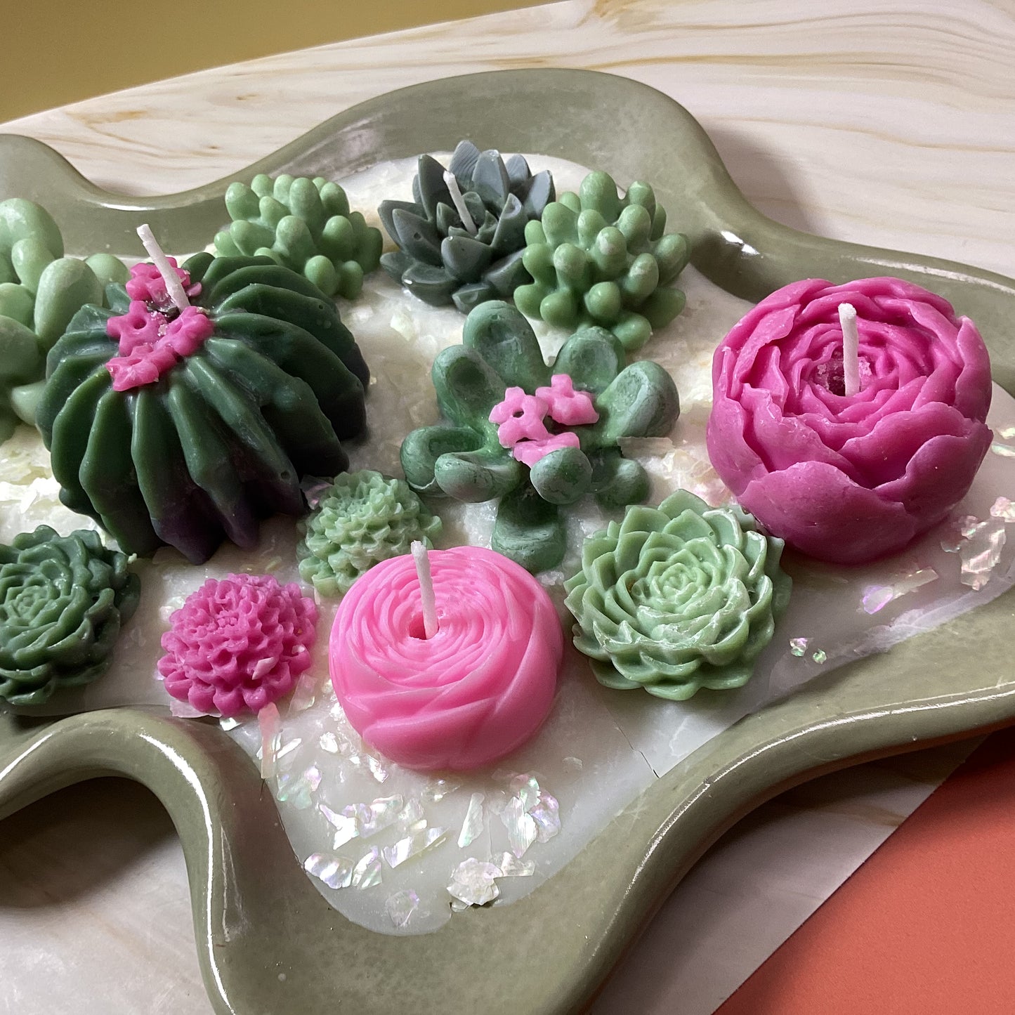 Velas decorativas en forma de terrario irregular grande