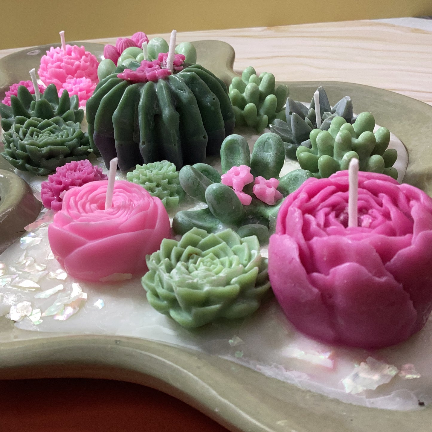 Velas decorativas en forma de terrario irregular grande