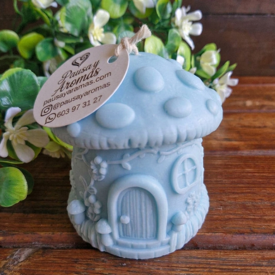 Vela decorativa aromática diseño hongo casita