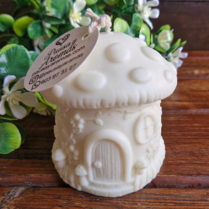 Vela decorativa aromática diseño hongo casita