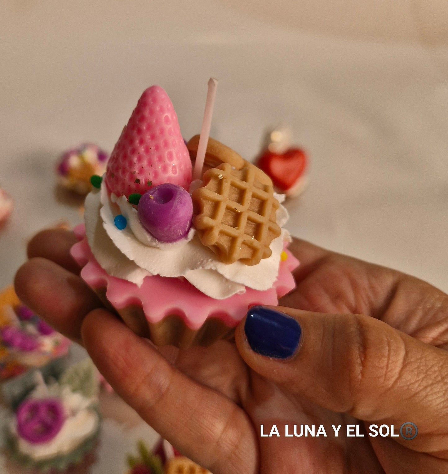 Pack 20 mini velitas diseño cupcake colores surtidos con empaque y etiqueta especial